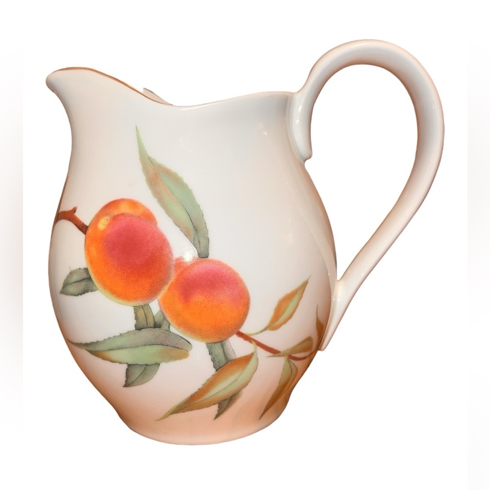 Royal Worcester Evesham Gold 56 Oz Pitcher Made in England-1961